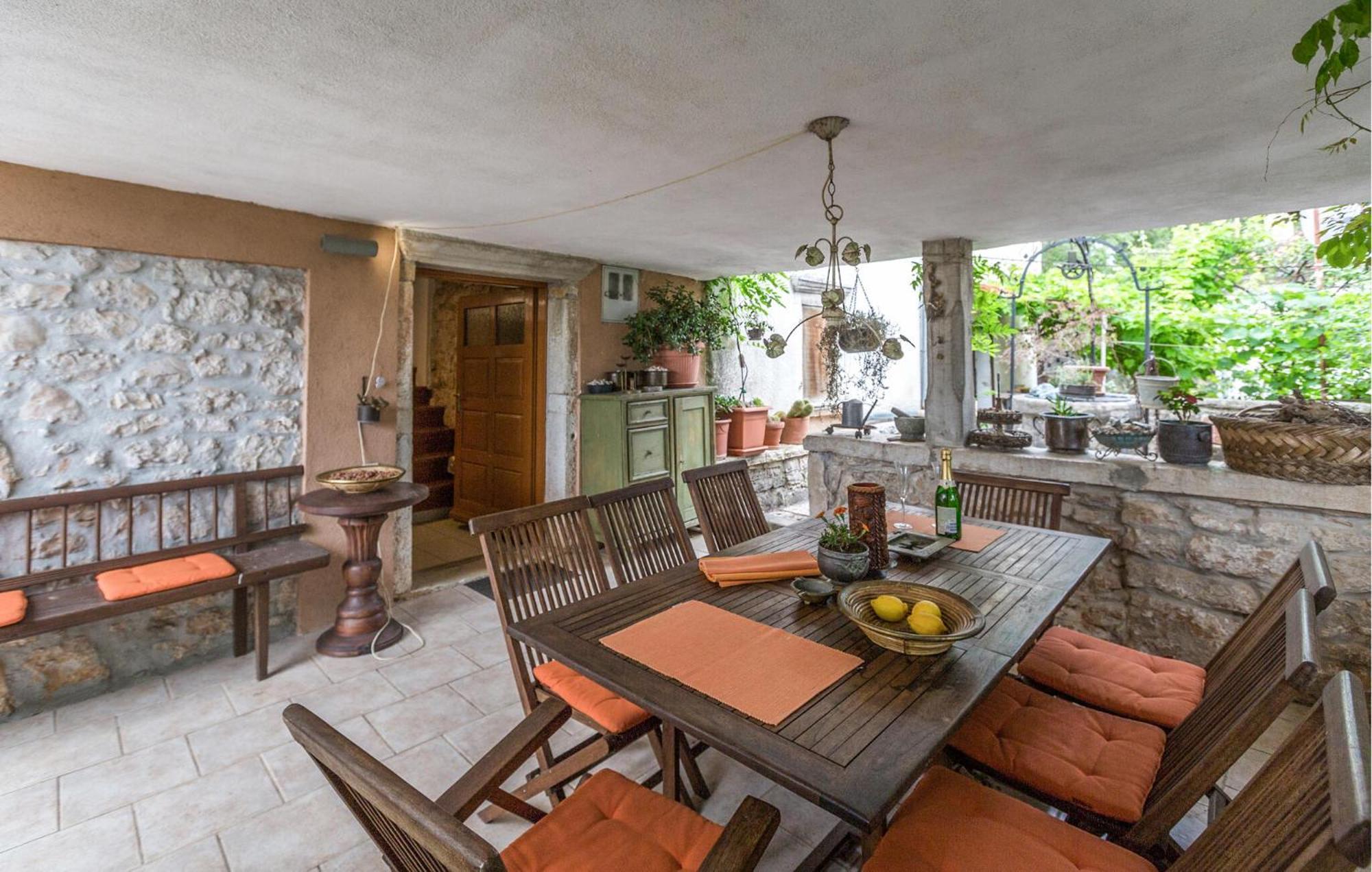 Lovely In With Kitchen Poreč